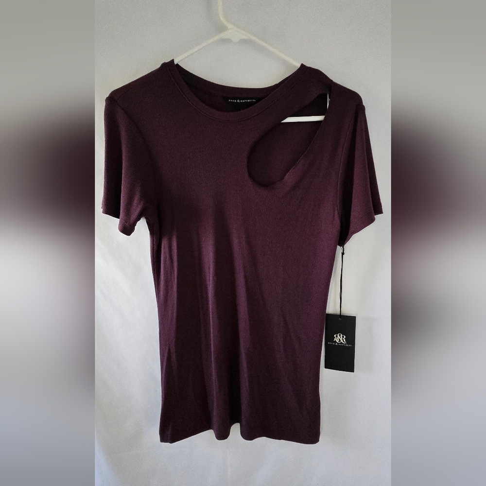 Rock & Republic Plum Cut-Out T-Shirt Women's Size Small - NWT